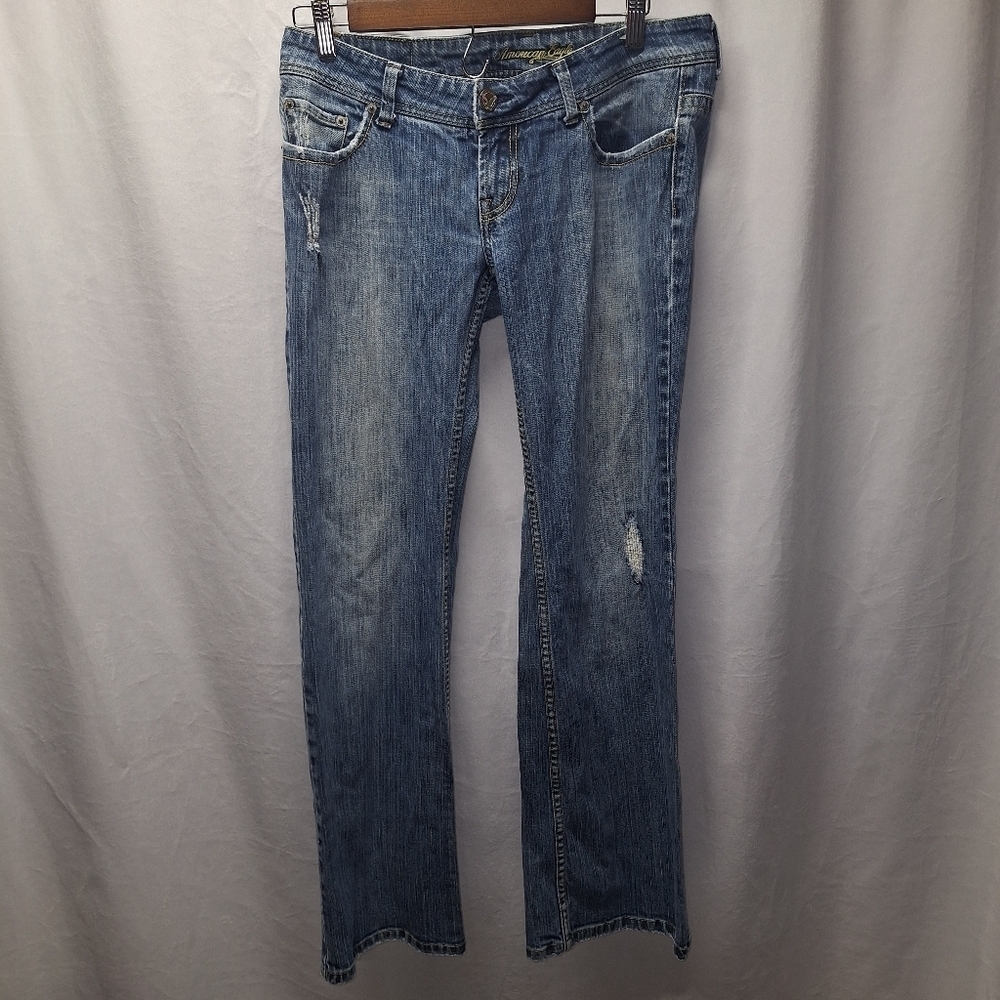 American Eagle jean slightly distressed size 8